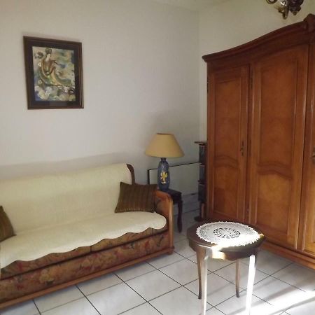 Chez Gerard Apartment Champigneulles Екстериор снимка