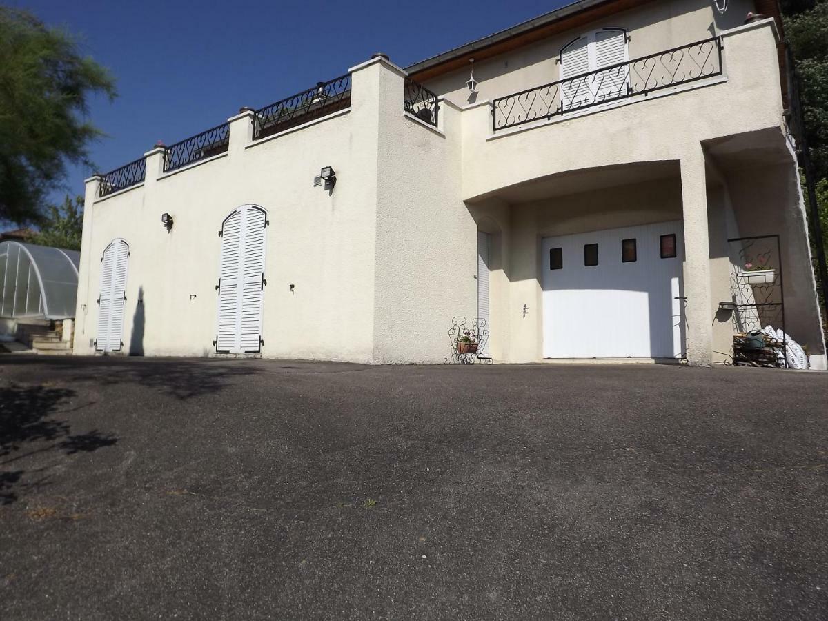 Chez Gerard Apartment Champigneulles Екстериор снимка